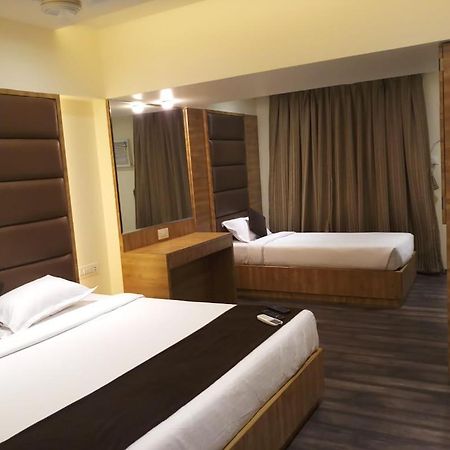 נאווי מומבאי Hotel Heritage Dakshin מראה חיצוני תמונה