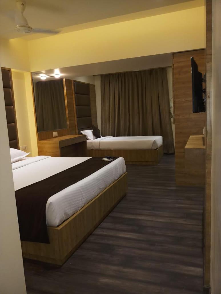 נאווי מומבאי Hotel Heritage Dakshin מראה חיצוני תמונה